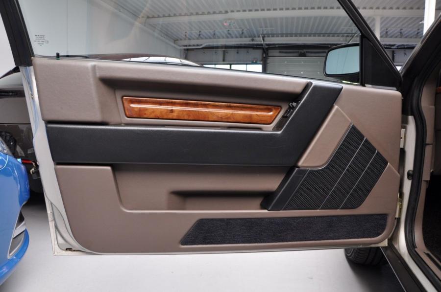 Детали интерьера Volvo 780 Coupe 1985 года  (фото 37 из 62)